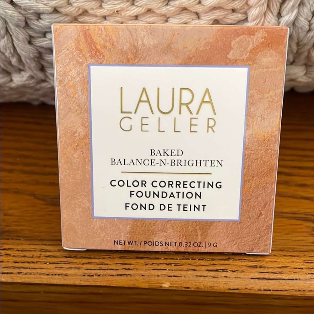Laura Geller Color Correcting Foundation - Fair